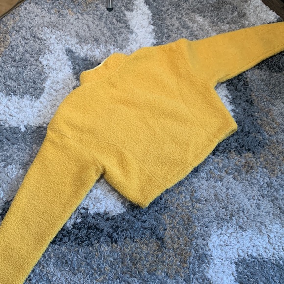 Champion Yellow Fluffy Fuzzy Pullover Cropped Crop Sweater Active Athletic Gold - Picture 3 of 6